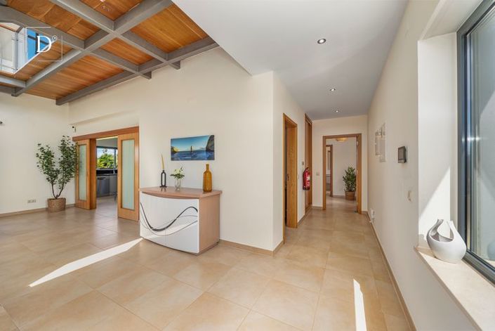 Image No.14-4 Bed Villa for sale
