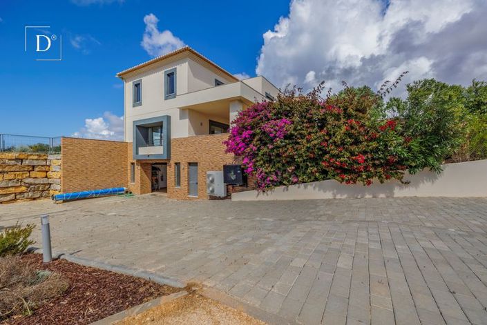 Image No.41-4 Bed Villa for sale