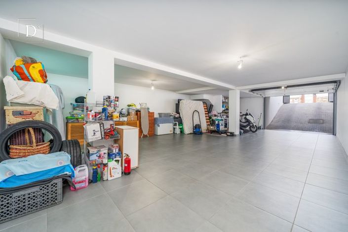 Image No.38-3 Bed Townhouse for sale