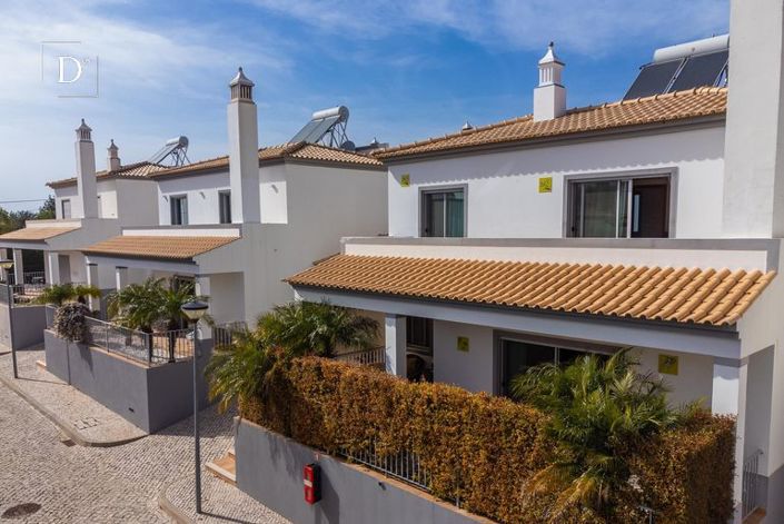 Image No.26-3 Bed Villa for sale