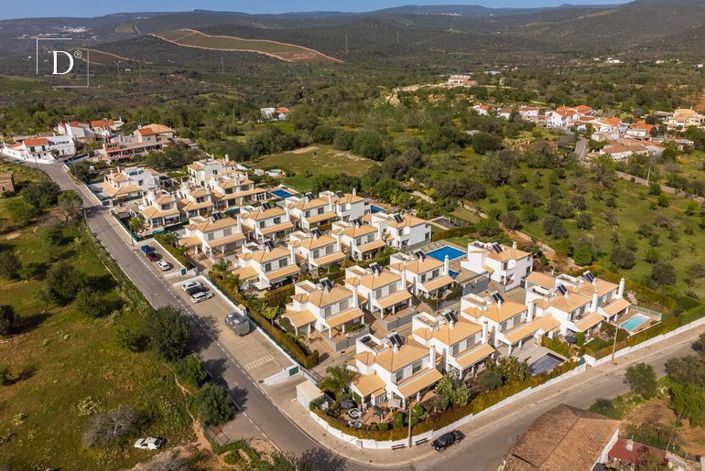 Image No.33-3 Bed Villa for sale