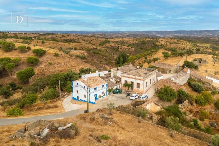 Image No.3-5 Bed Villa for sale