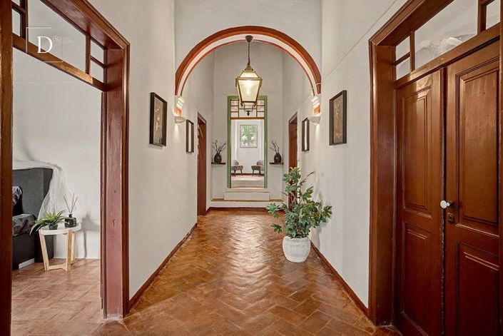 Image No.2-4 Bed Villa for sale