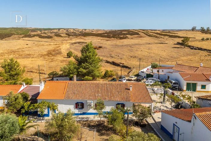 Image No.29-4 Bed Villa for sale
