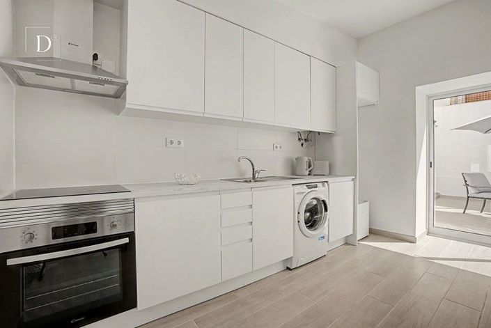Image No.4-2 Bed Villa for sale