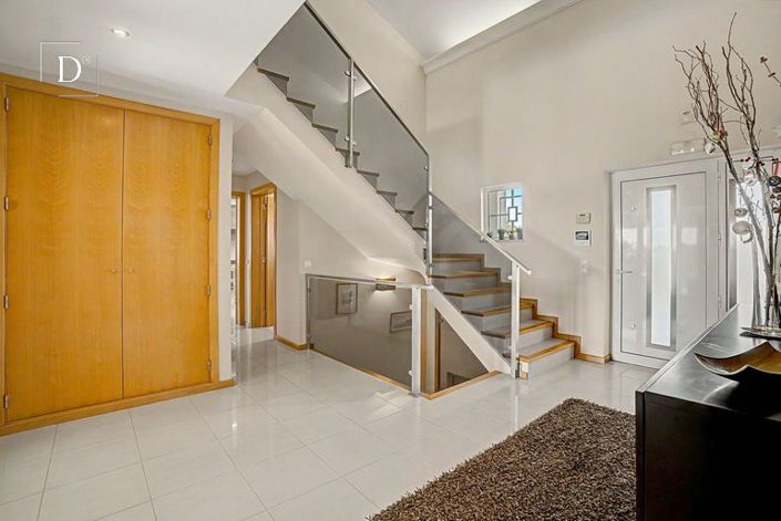 Image No.20-4 Bed Villa for sale