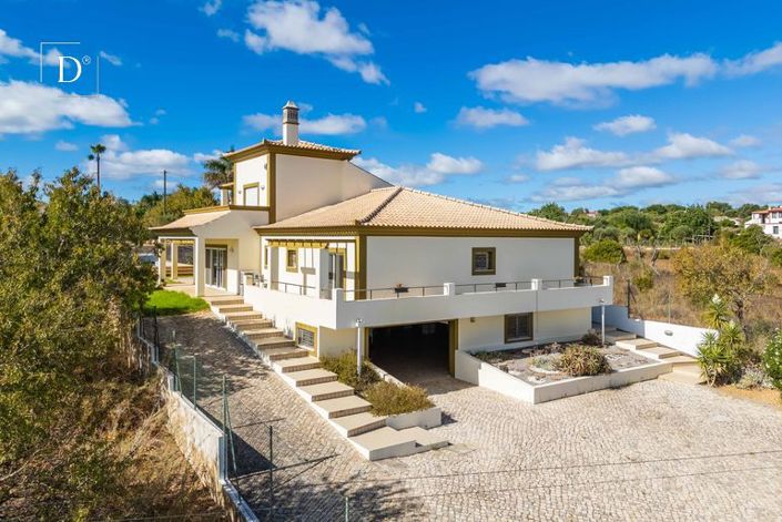 Image No.25-4 Bed Villa for sale
