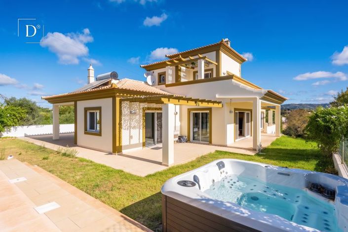 Image No.27-4 Bed Villa for sale