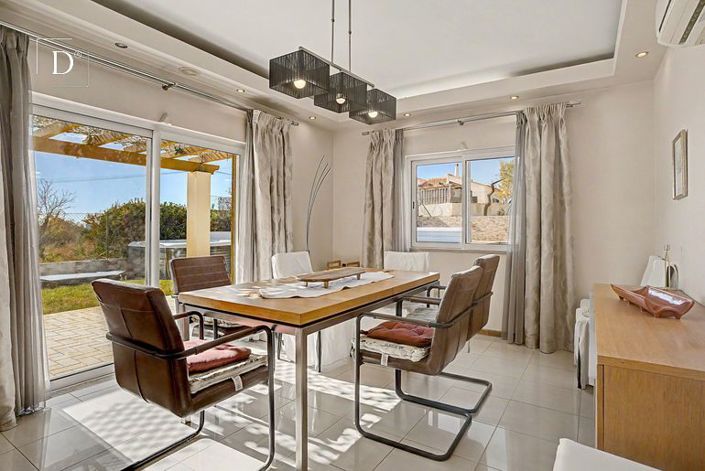Image No.6-4 Bed Villa for sale
