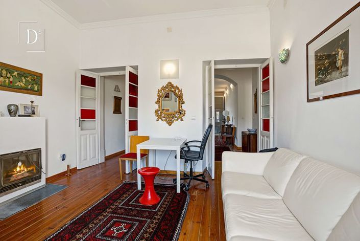 Image No.13-6 Bed Townhouse for sale