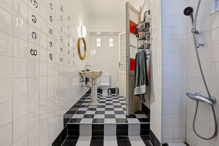 Image No.40-6 Bed Townhouse for sale