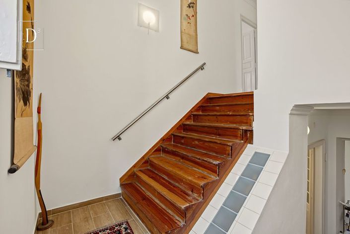 Image No.43-6 Bed Townhouse for sale