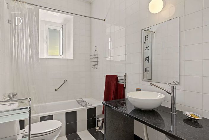 Image No.48-6 Bed Townhouse for sale