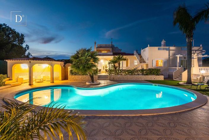 Image No.30-9 Bed Villa for sale