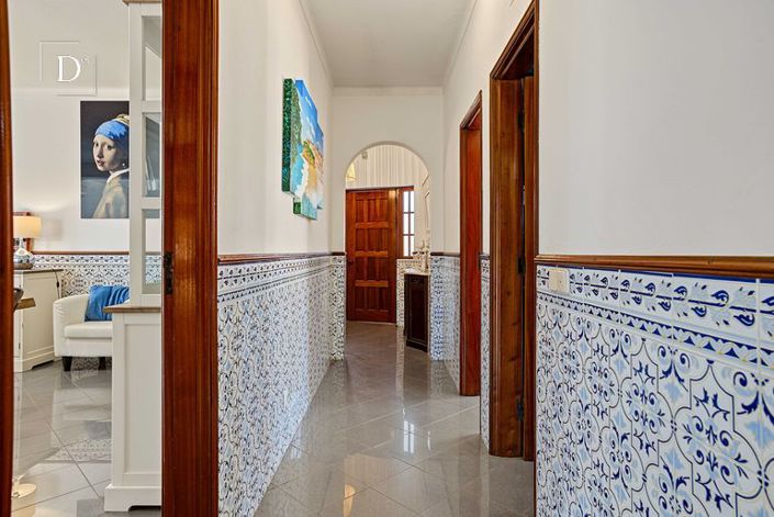 Image No.48-9 Bed Villa for sale
