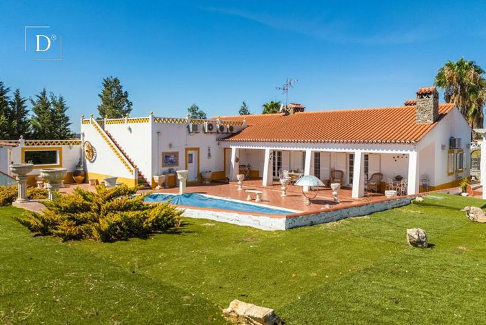 Image No.4-4 Bed Villa for sale