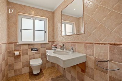 1-12926-a6143ebb3cb0547d86cbab874af8e5c603a53