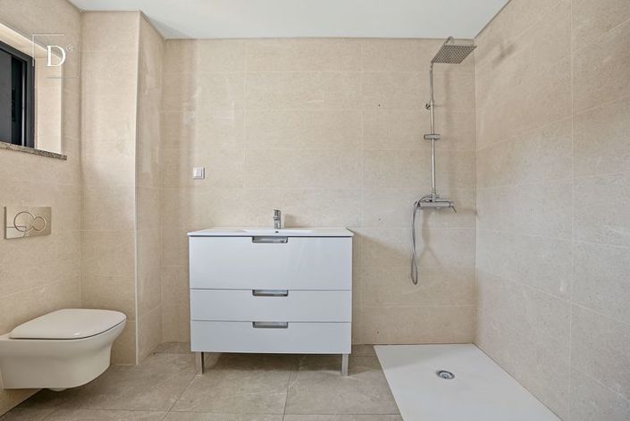 Image No.21-3 Bed Villa for sale