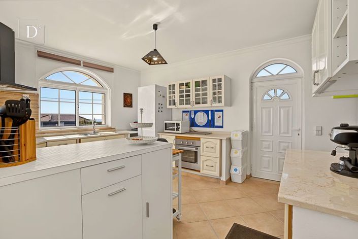 Image No.7-3 Bed Villa for sale