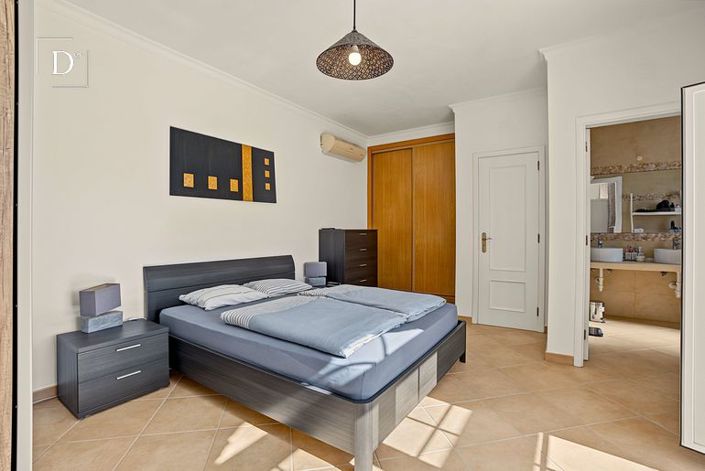 Image No.8-3 Bed Villa for sale