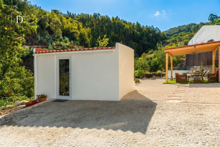 Image No.25-2 Bed Villa for sale