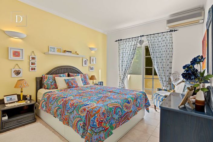 Image No.42-3 Bed Townhouse for sale
