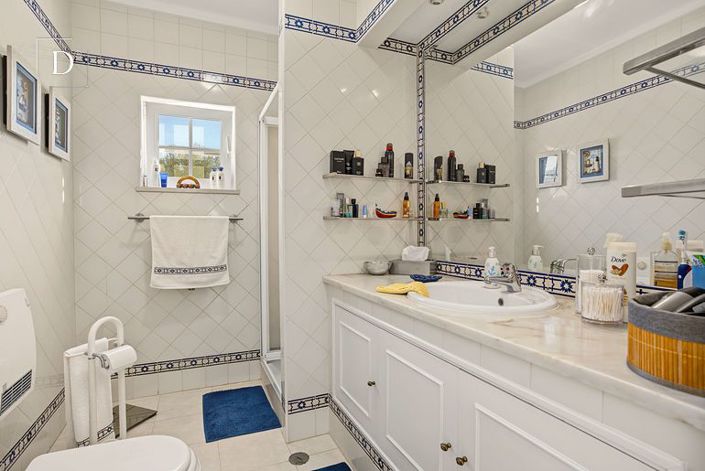 Image No.43-3 Bed Townhouse for sale