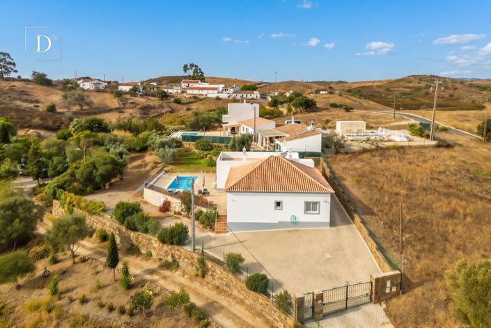 Image No.28-3 Bed Villa for sale