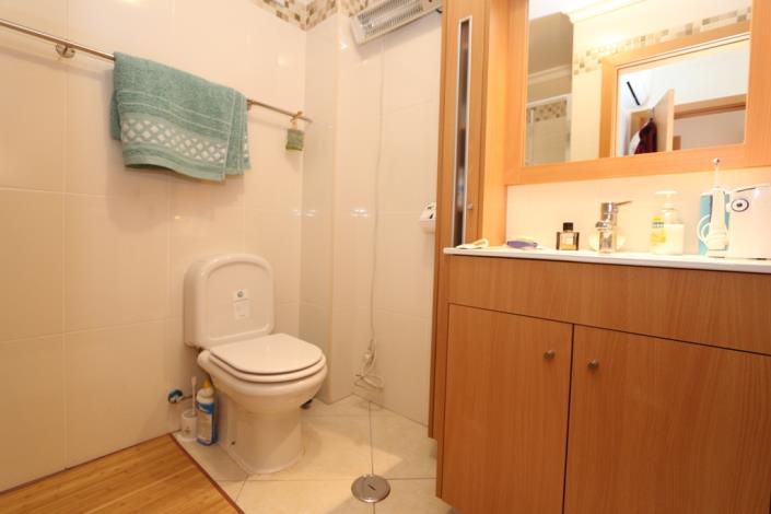 Image No.10-3 Bed Apartment for sale