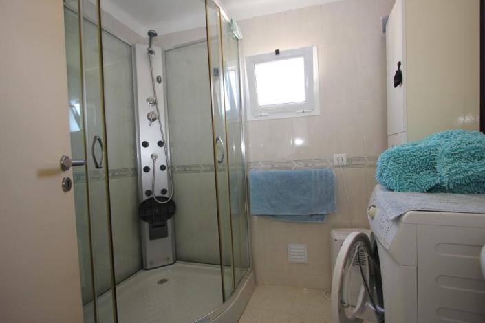 Image No.8-2 Bed Bungalow for sale