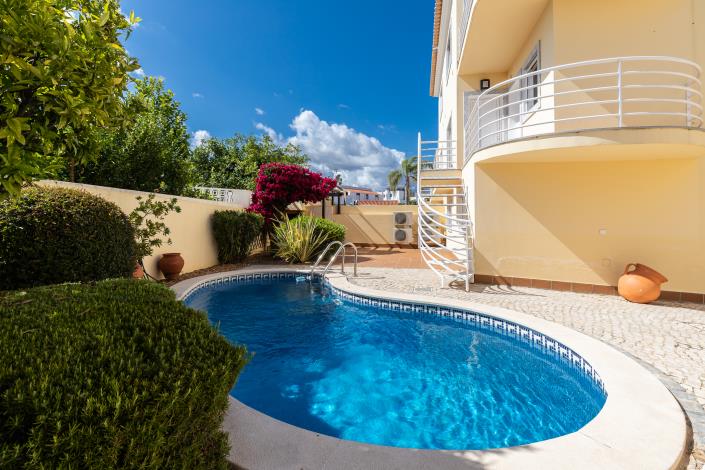 Image No.2-3 Bed Villa for sale