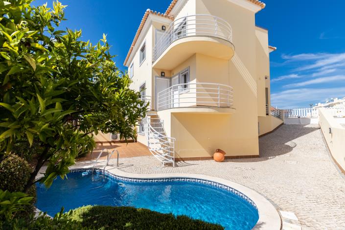 Image No.1-3 Bed Villa for sale
