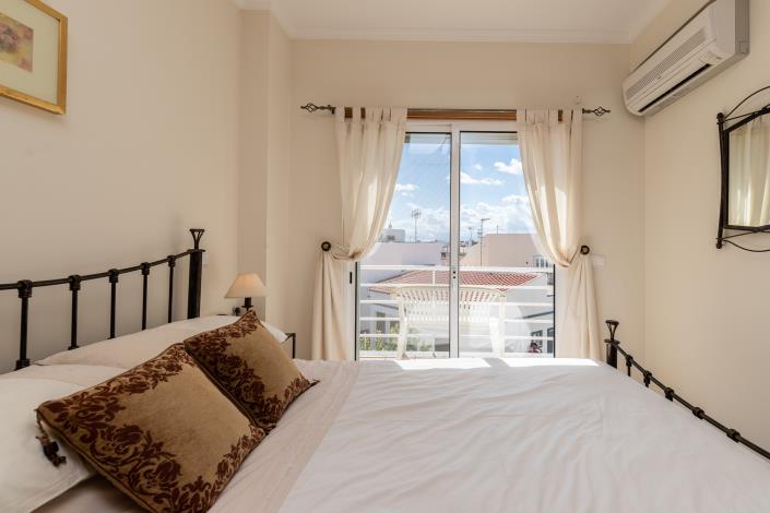 Image No.19-3 Bed Villa for sale