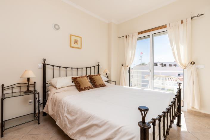 Image No.18-3 Bed Villa for sale