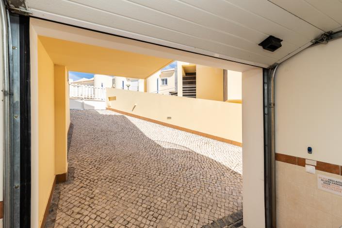 Image No.29-3 Bed Villa for sale