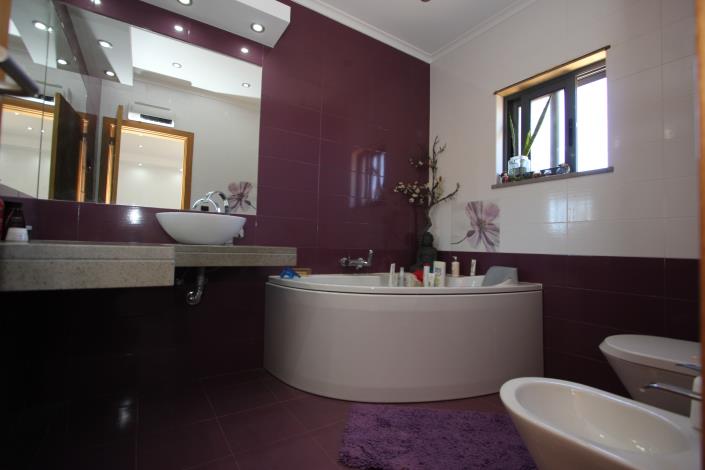 Image No.15-3 Bed Villa / Detached for sale