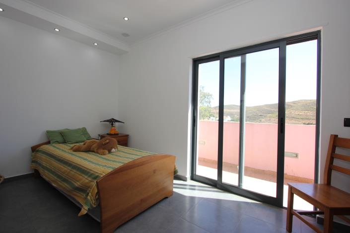 Image No.16-3 Bed Villa / Detached for sale