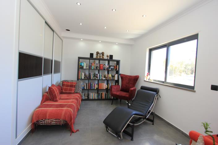 Image No.6-3 Bed Villa / Detached for sale