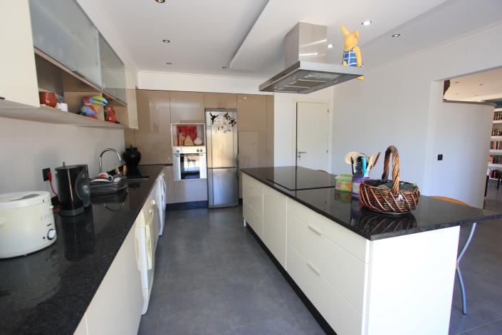 Image No.4-3 Bed Villa / Detached for sale