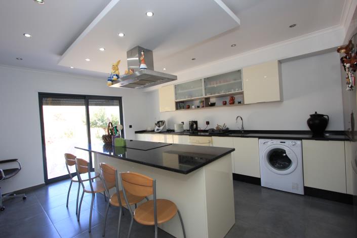 Image No.5-3 Bed Villa / Detached for sale