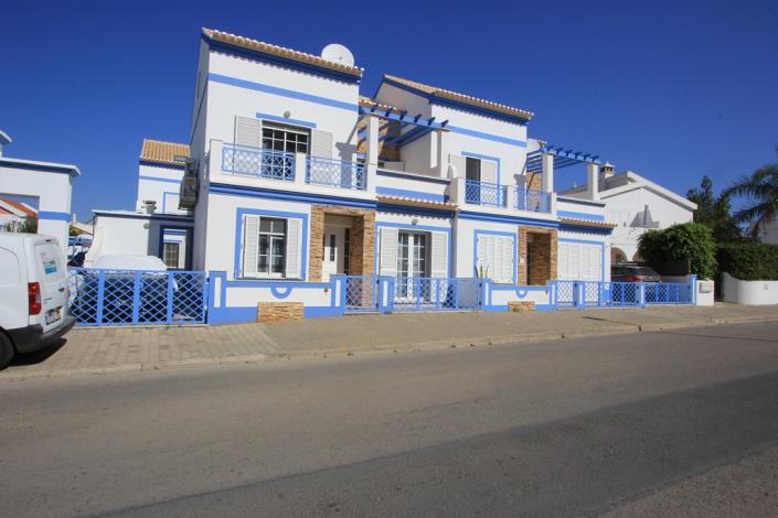 Image No.1-Maison / Villa de 4 chambres à vendre à Manta Rota