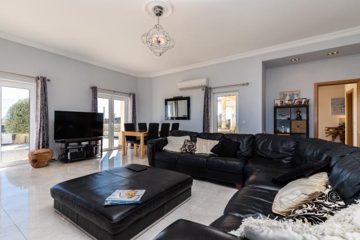 Image No.6-Maison / Villa de 4 chambres à vendre à Altura