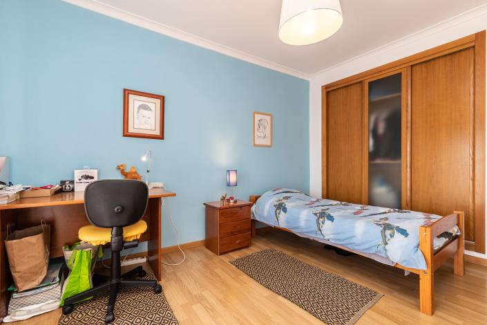 Image No.21-5 Bed House for sale