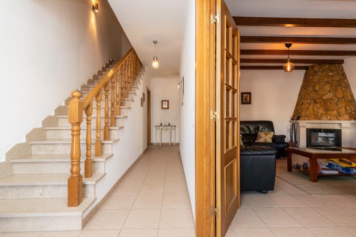 Image No.13-5 Bed House for sale