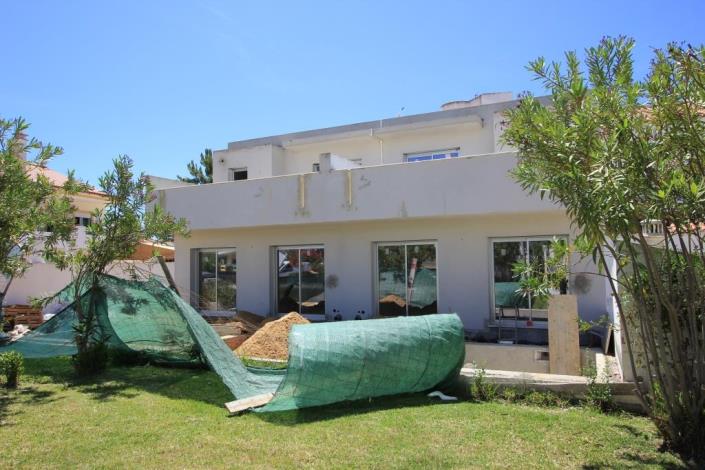 Image No.1-4 Bed House/Villa for sale