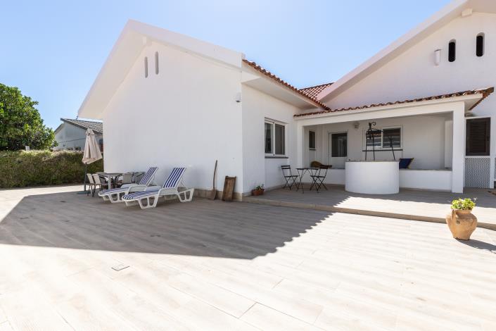 Image No.9-5 Bed Villa / Detached for sale