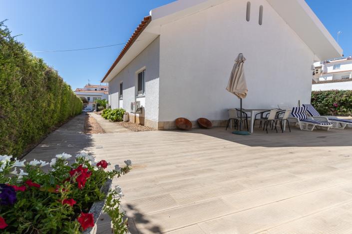 Image No.10-5 Bed Villa / Detached for sale