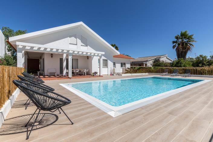 Image No.1-5 Bed Villa / Detached for sale