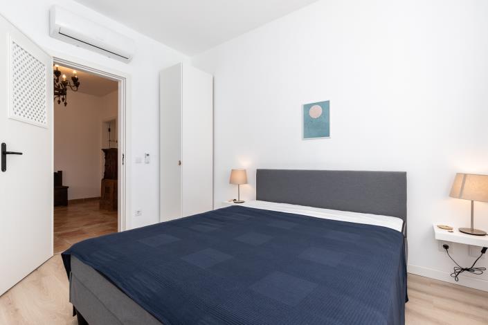 Image No.17-5 Bed Villa / Detached for sale