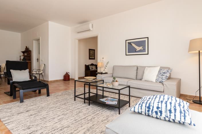 Image No.42-5 Bed Villa / Detached for sale